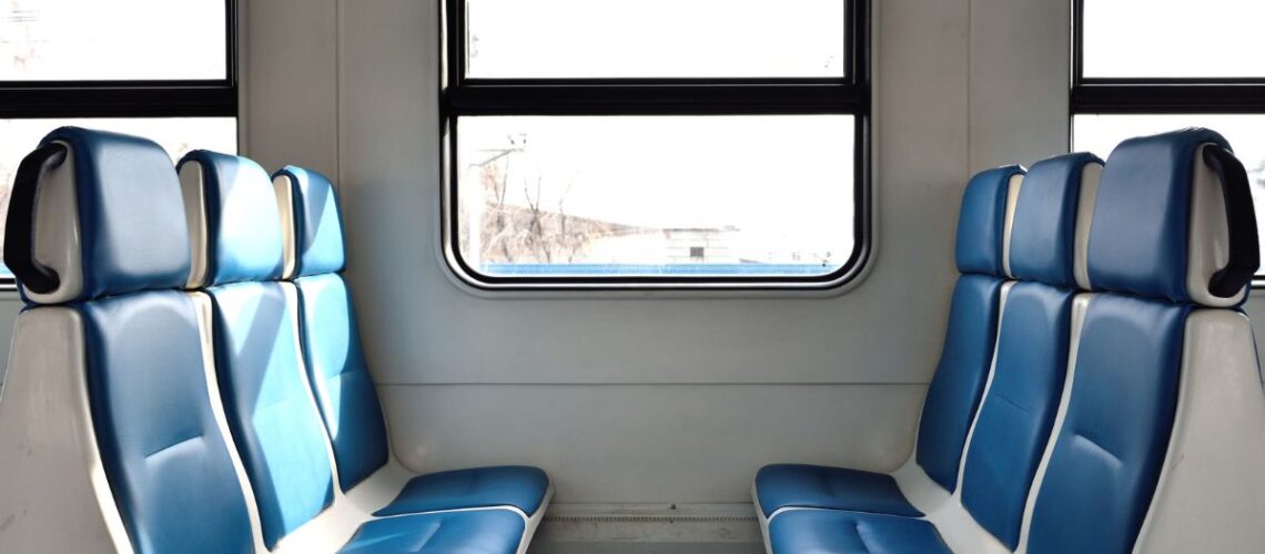 train sit